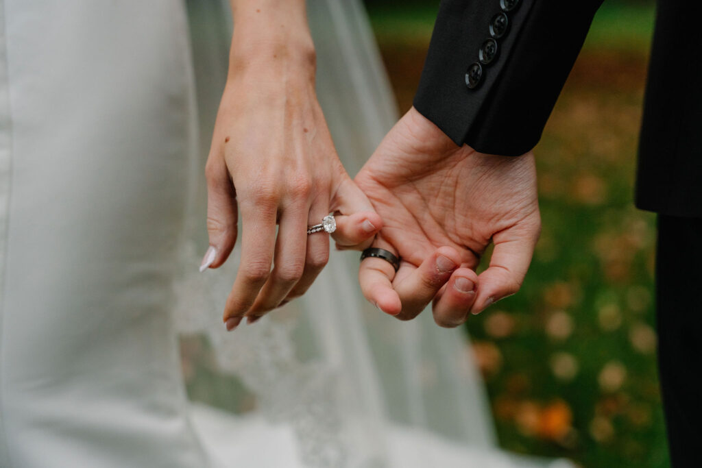 Romantic wedding couple photography in Wisconsin